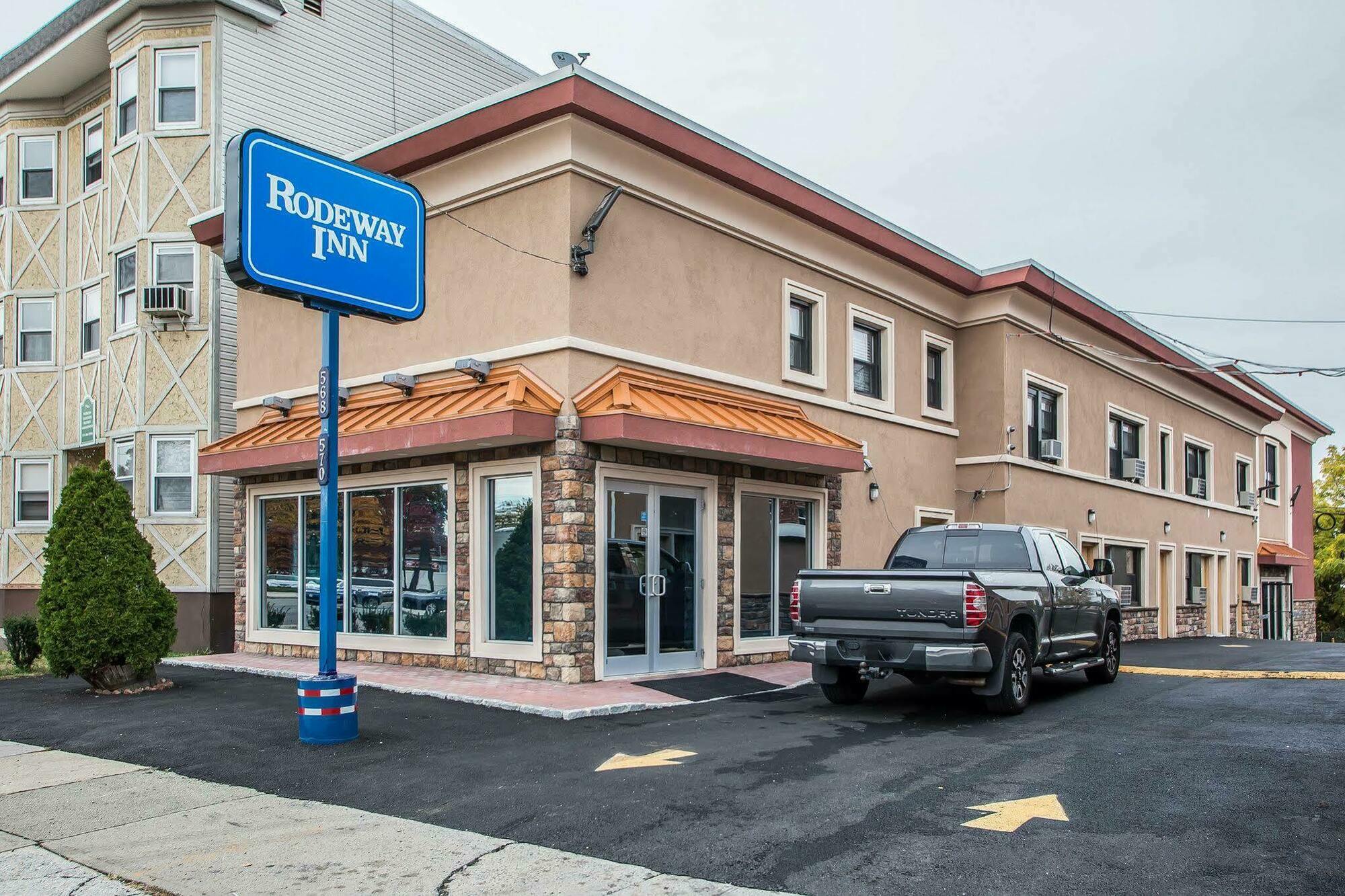 Rodeway Inn Belleville Eksteriør bilde